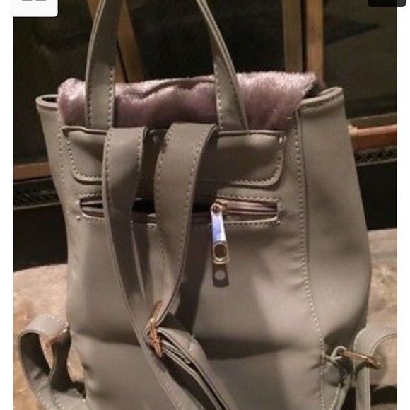 Gray Backpack - Picture 4 of 4